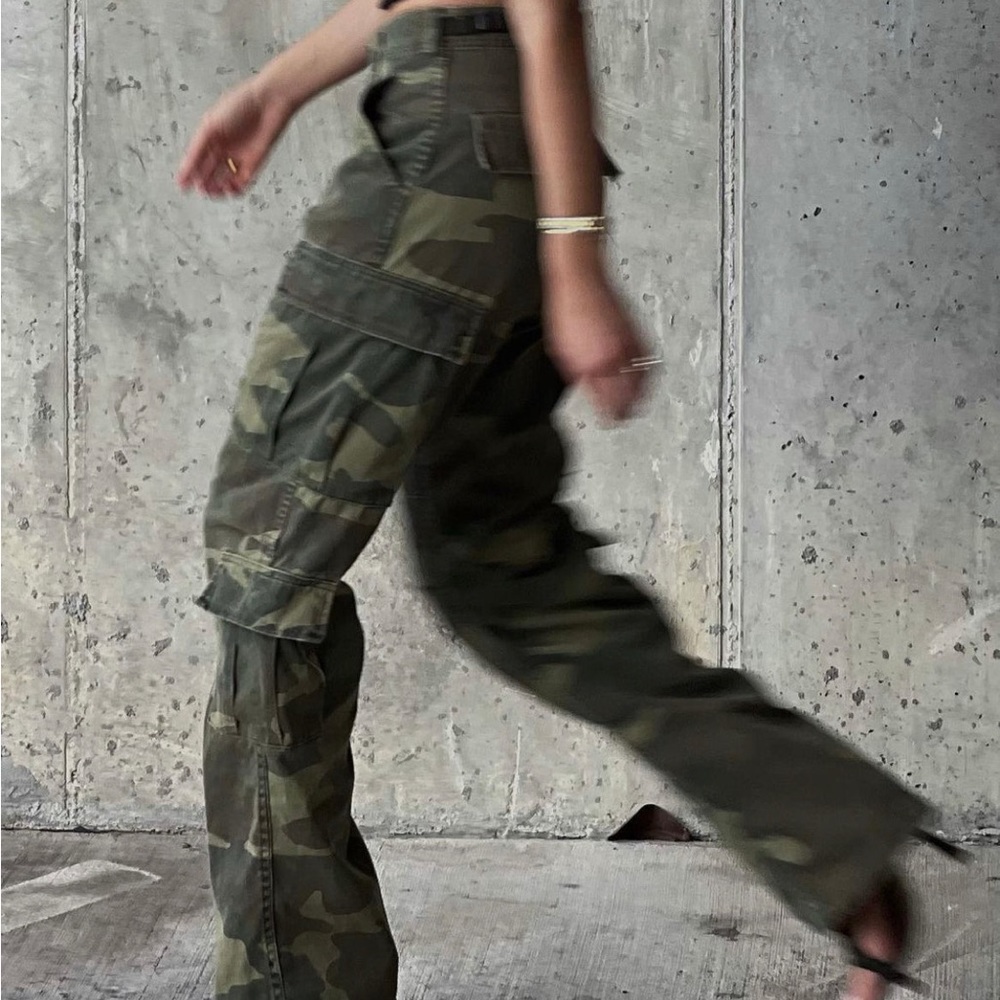 LOCAL EUROPEAN camo cargo